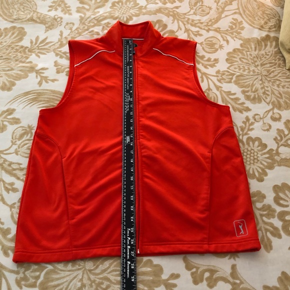 PGA Tour Pro Series Vest - Picture 7 of 8